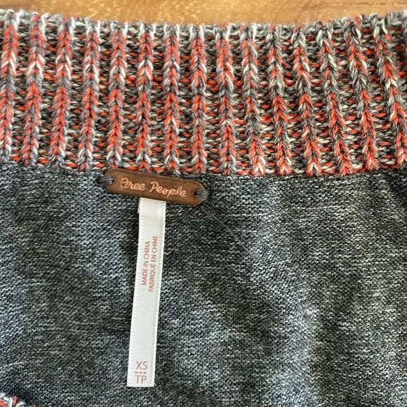 Free People off the shoulder top - Picture 3 of 3